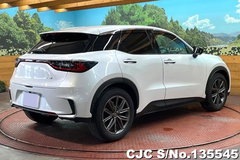 Lexus LBX in White for Sale Image 2