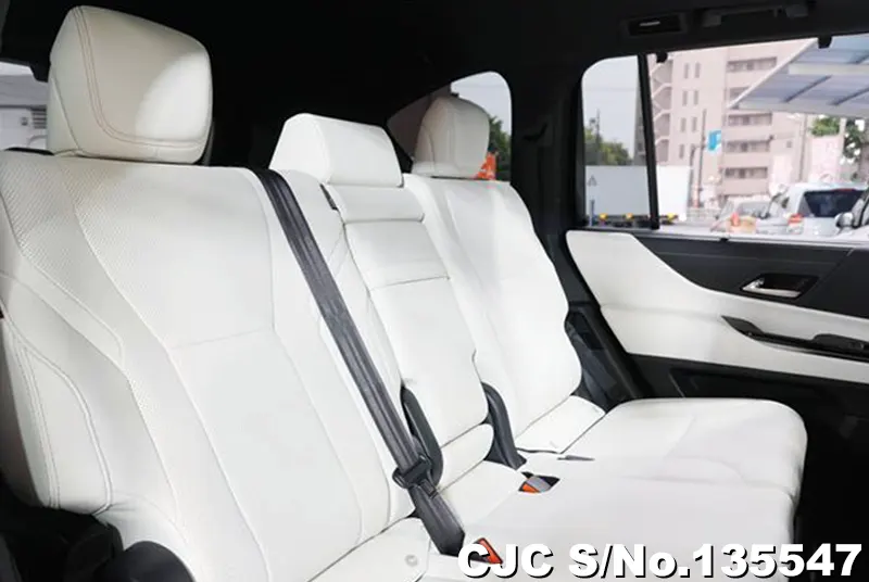Lexus LX 600 in Black for Sale Image 7