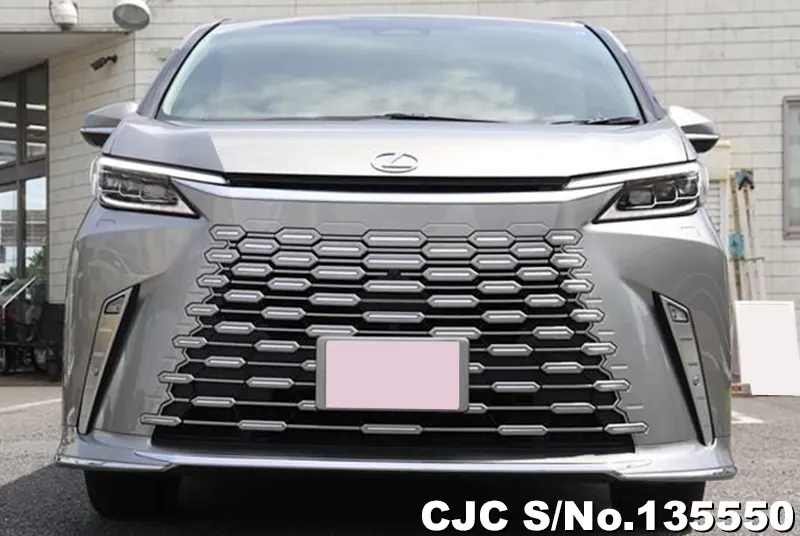 Lexus LM500h in Gray for Sale Image 4