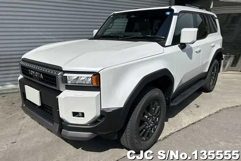Toyota Land Cruiser 250 in Pearl for Sale Image 3