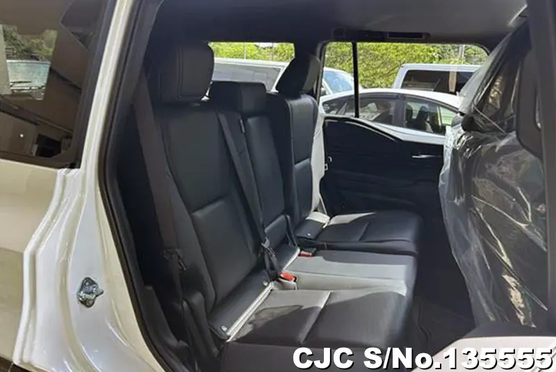 Toyota Land Cruiser 250 in Pearl for Sale Image 13