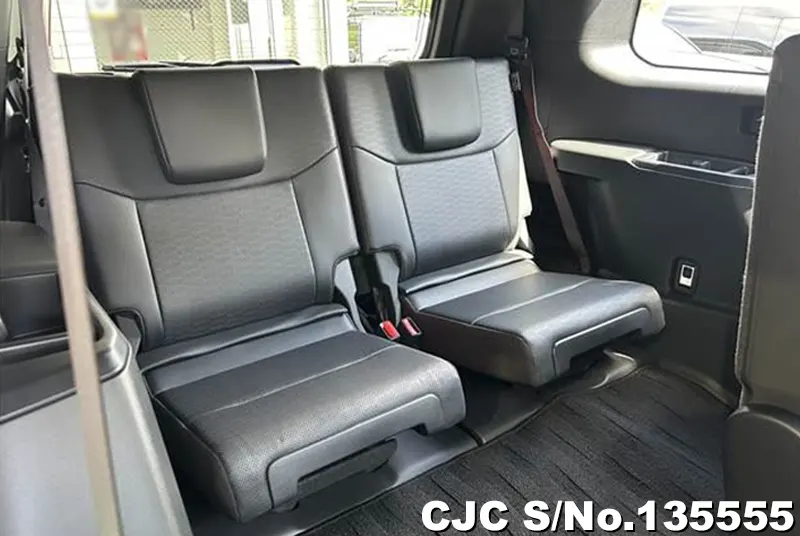Toyota Land Cruiser 250 in Pearl for Sale Image 14