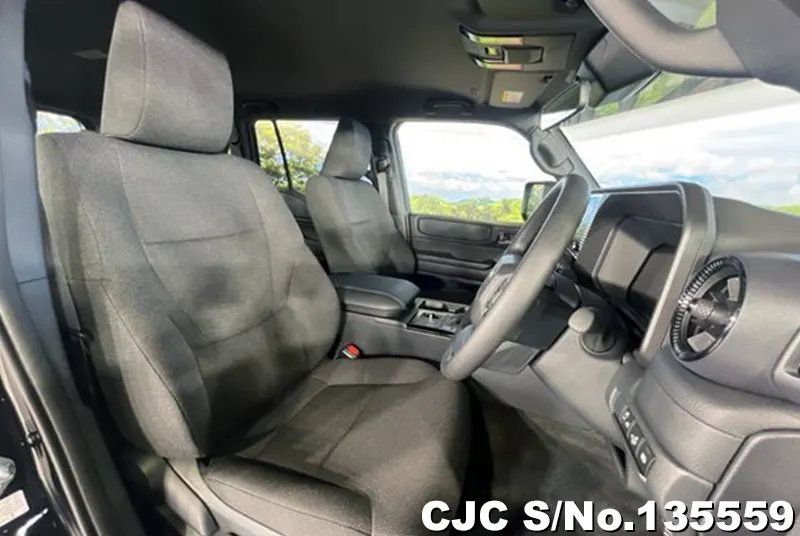 Toyota Land Cruiser 250 in Black for Sale Image 10