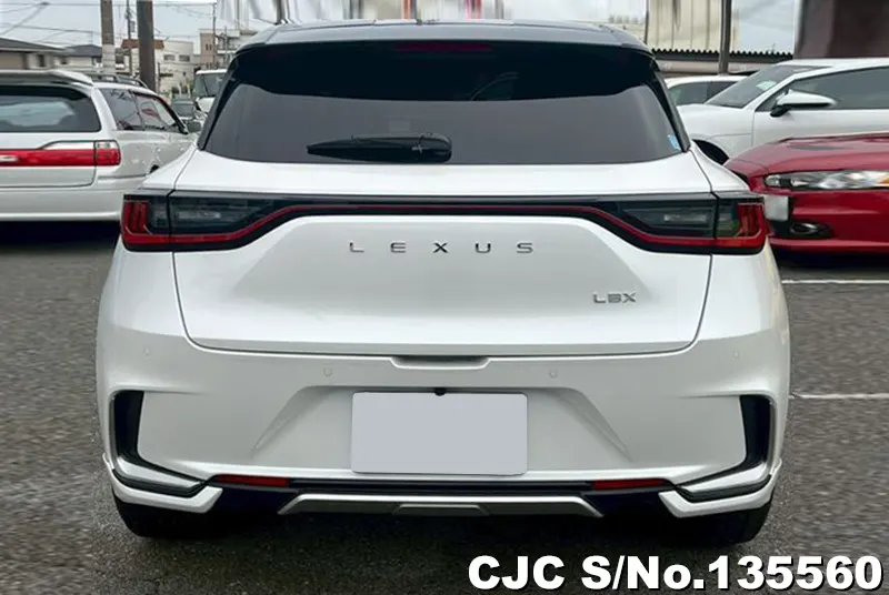Lexus LBX in White for Sale Image 5