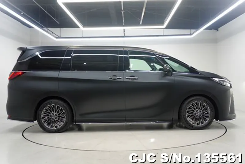 Lexus LM500h in Black for Sale Image 6