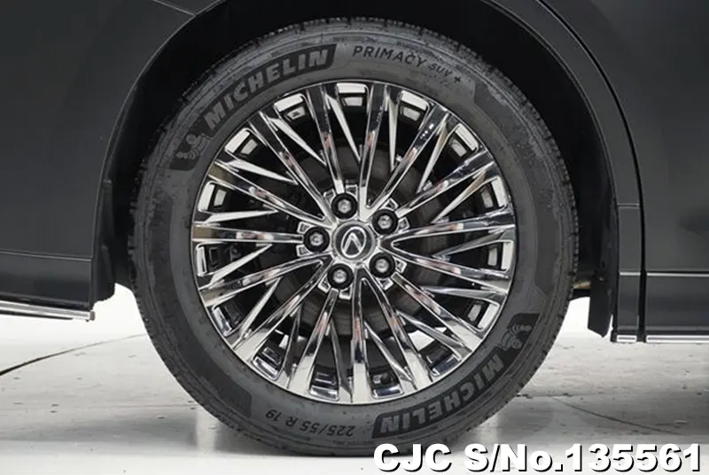 Lexus LM500h in Black for Sale Image 16