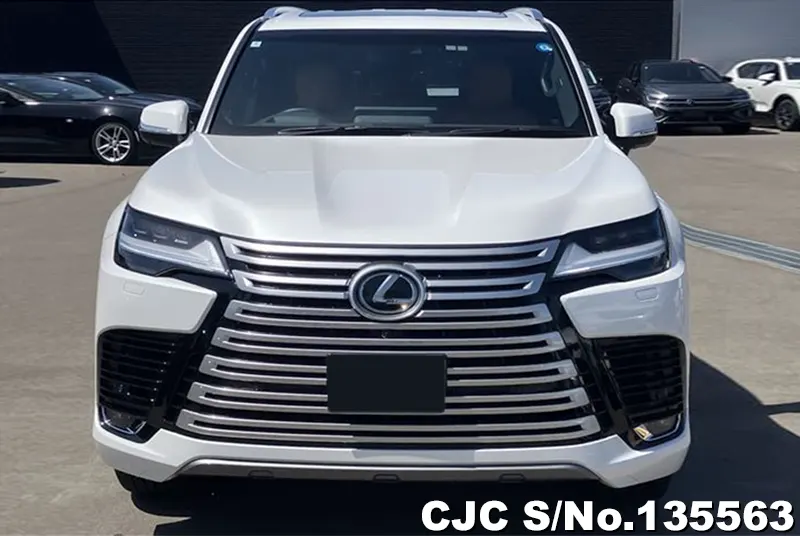 Lexus LX 600 in Pearl for Sale Image 4