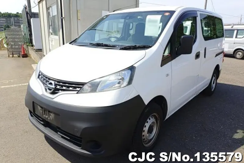 Nissan NV200 in White for Sale Image 3