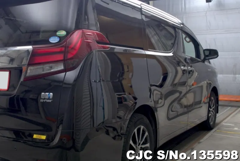 Toyota Alphard in Black for Sale Image 2