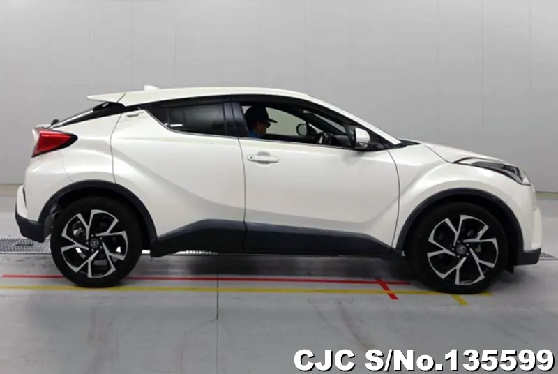 Toyota C-HR in White for Sale Image 6
