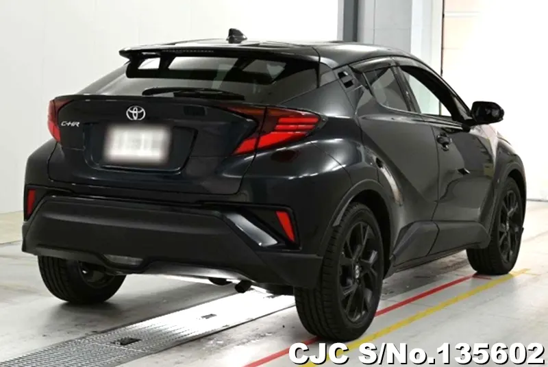 Toyota C-HR in Black for Sale Image 2