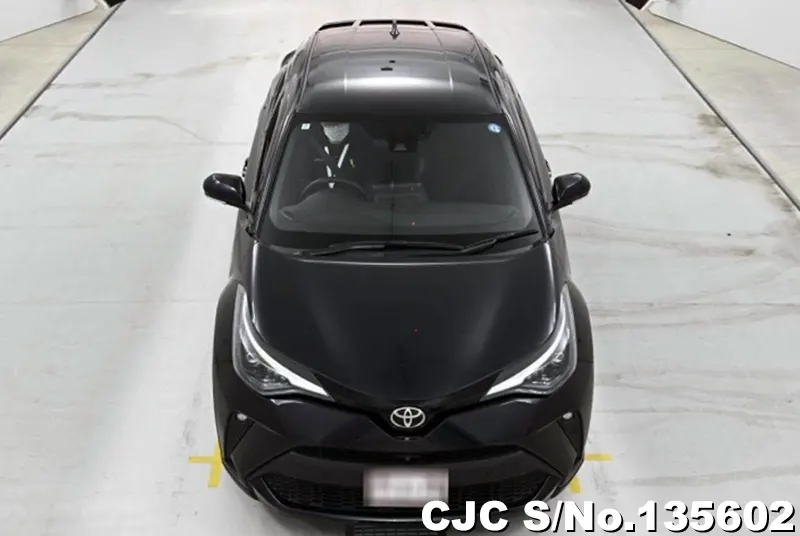 Toyota C-HR in Black for Sale Image 4