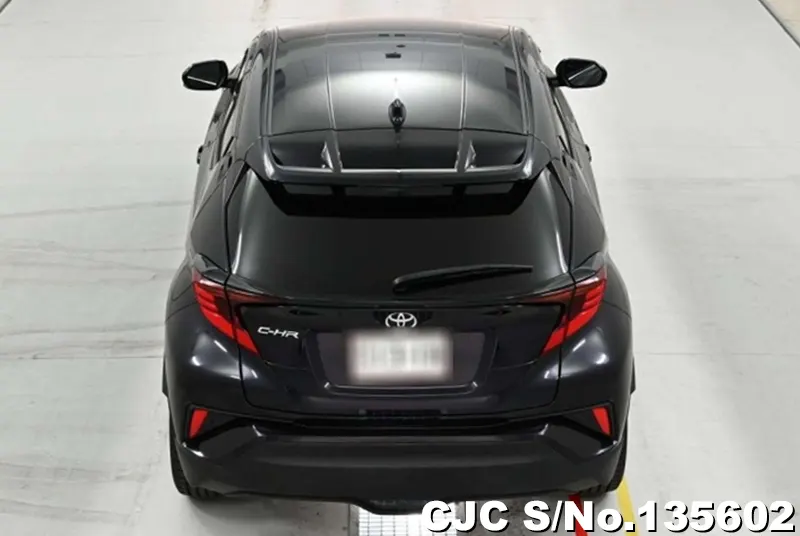 Toyota C-HR in Black for Sale Image 5