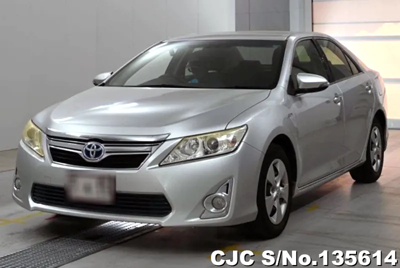 Toyota Camry in Silver for Sale Image 3