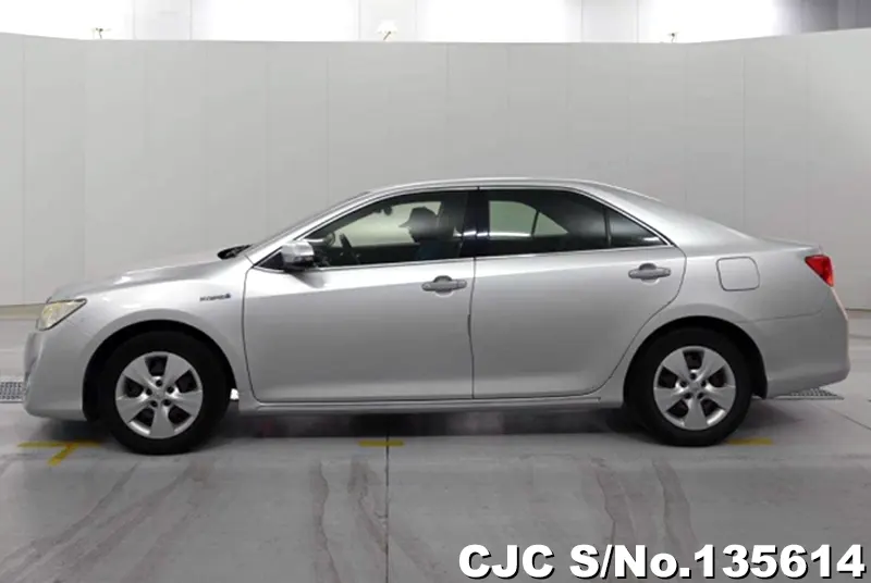Toyota Camry in Silver for Sale Image 7