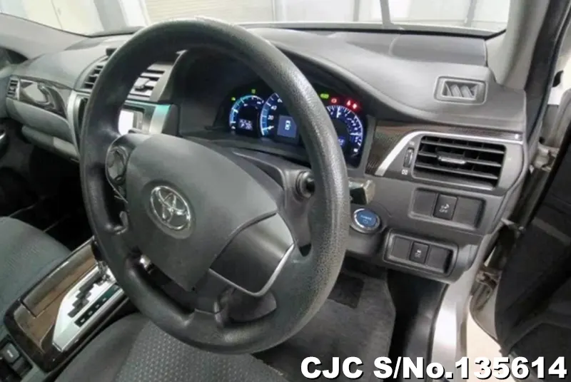 Toyota Camry in Silver for Sale Image 8