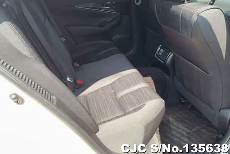 Toyota Crown in  for Sale Image 8