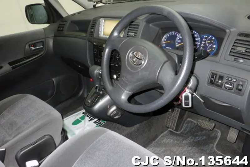 Toyota Spacio in Black for Sale Image 6