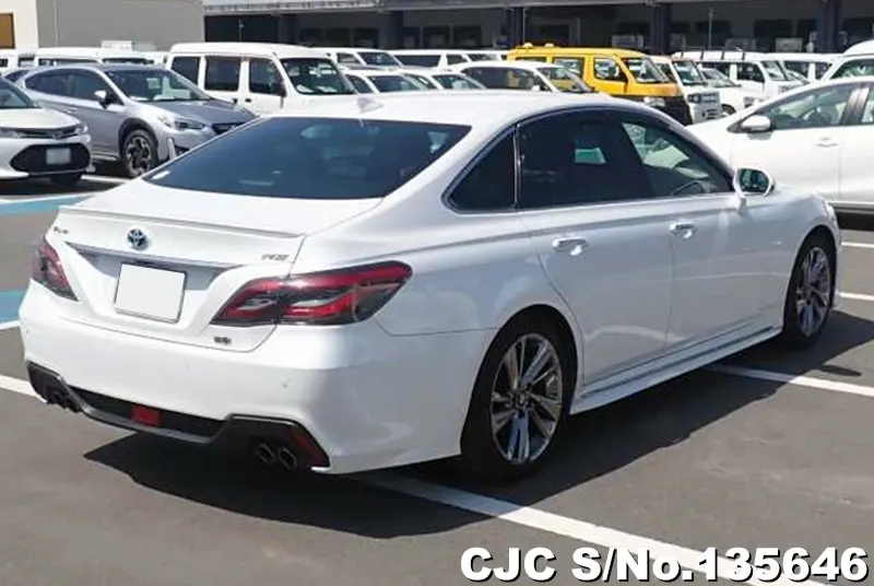 Toyota Crown in White for Sale Image 1