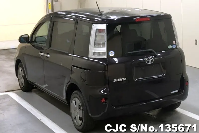 Toyota Sienta in Purple for Sale Image 1