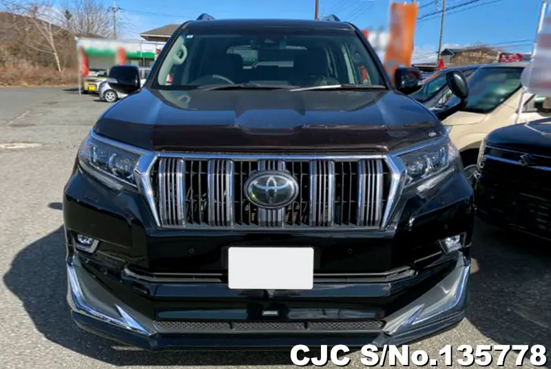 Toyota Land Cruiser Prado in Black for Sale Image 4