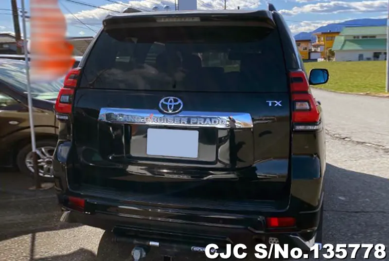 Toyota Land Cruiser Prado in Black for Sale Image 5