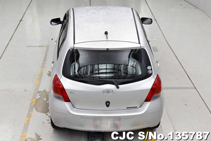 Toyota Vitz in Silver for Sale Image 5