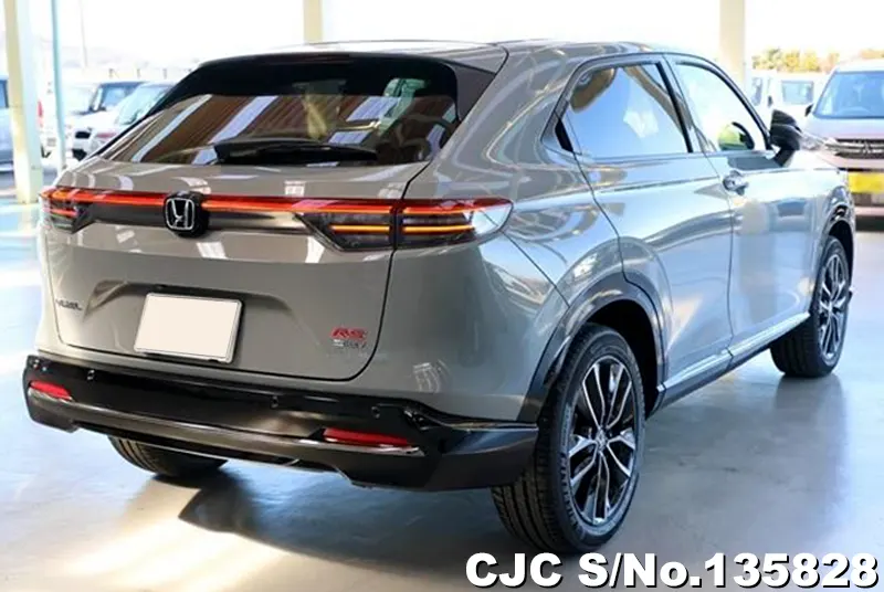 Honda Vezel in Gray for Sale Image 2