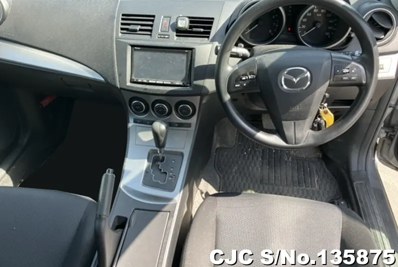 Mazda Axela in Gray for Sale Image 3