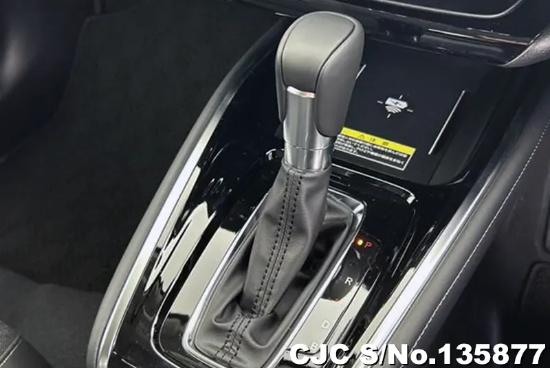 Honda Vezel in Black for Sale Image 4