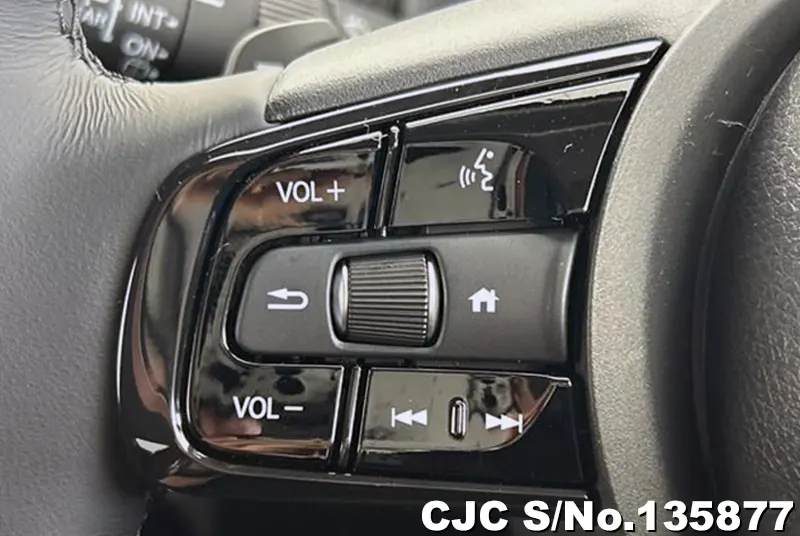 Honda Vezel in Black for Sale Image 5