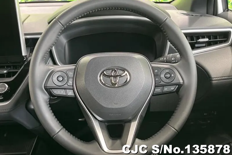 Toyota Corolla Cross in Pearl for Sale Image 10