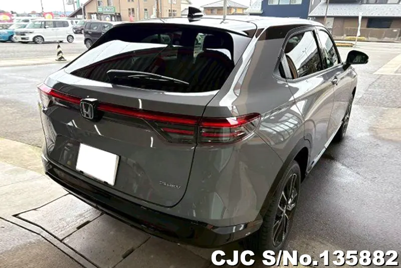 Honda Vezel in Gray for Sale Image 1