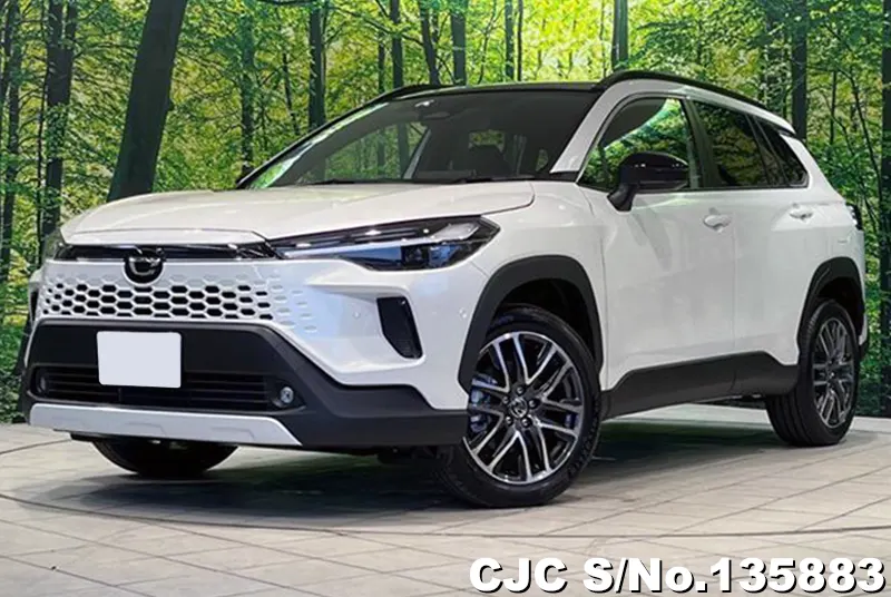 Toyota Corolla Cross in Pearl for Sale Image 3