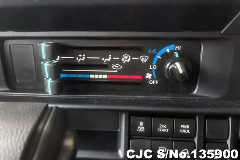 Toyota Land Cruiser in Brown for Sale Image 4