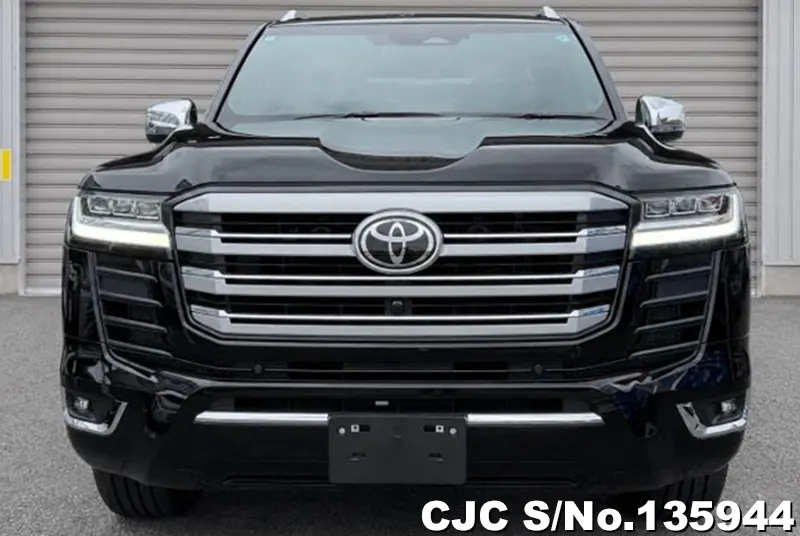 Toyota Land Cruiser in Black for Sale Image 2
