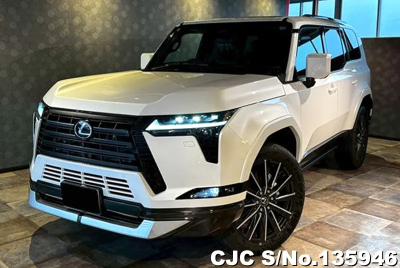 Lexus GX 550 in Pearl for Sale Image 2