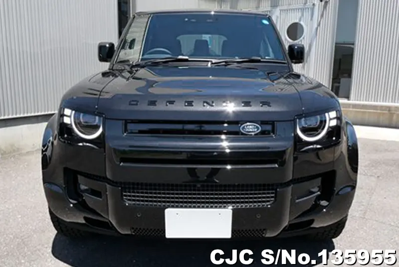 Land Rover Defender in Black for Sale Image 2