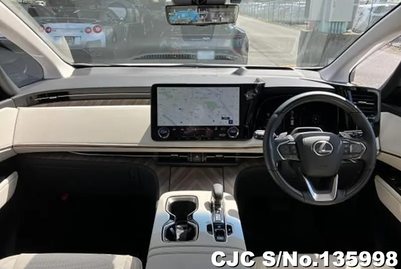 Lexus LM500h in Pearl for Sale Image 3