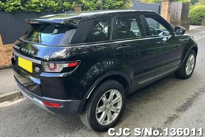 Land Rover Range Rover in Black for Sale Image 2