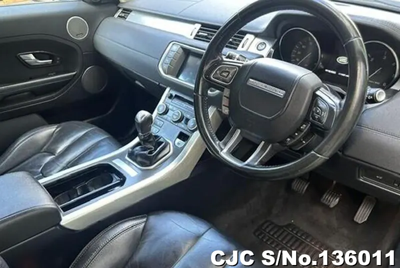 Land Rover Range Rover in Black for Sale Image 6