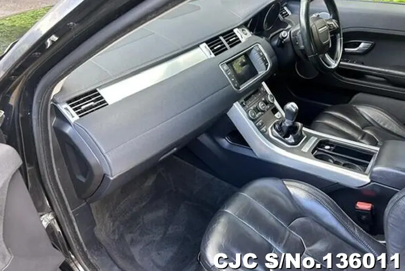 Land Rover Range Rover in Black for Sale Image 7