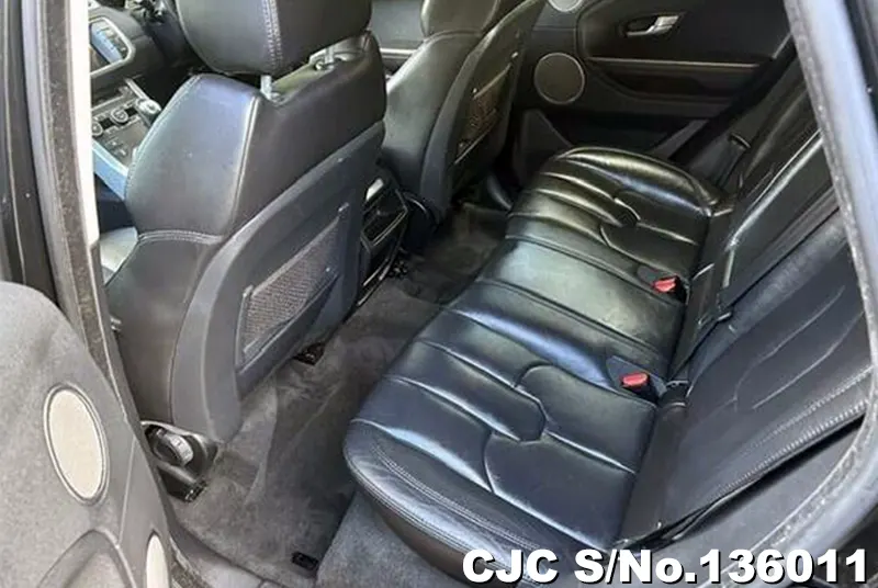 Land Rover Range Rover in Black for Sale Image 11