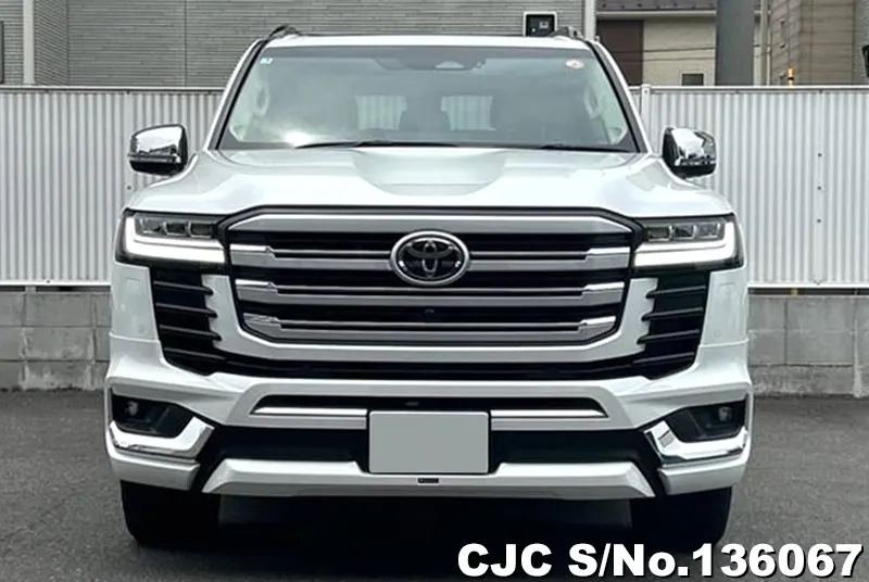Toyota Land Cruiser in Pearl for Sale Image 3