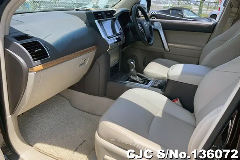 Toyota Land Cruiser Prado in Black for Sale Image 7