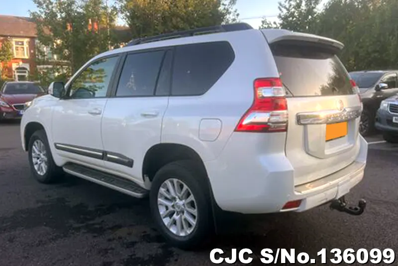 Toyota Land Cruiser Prado in White for Sale Image 1