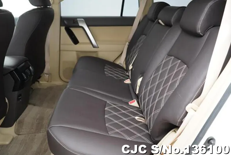 Toyota Land Cruiser Prado in White for Sale Image 13