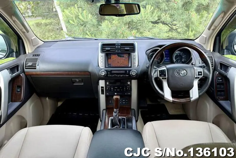 Toyota Land Cruiser Prado in Black for Sale Image 9