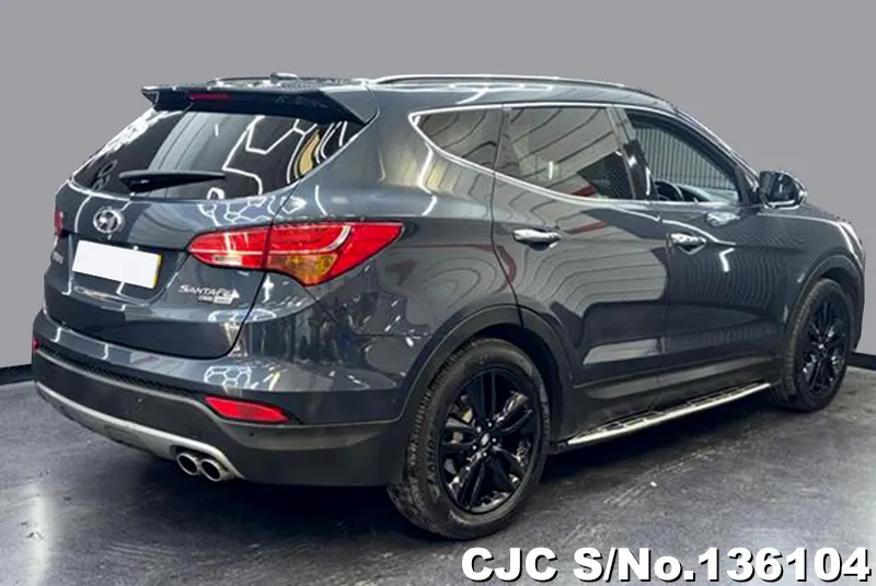 Hyundai Santa FE in Blue for Sale Image 2