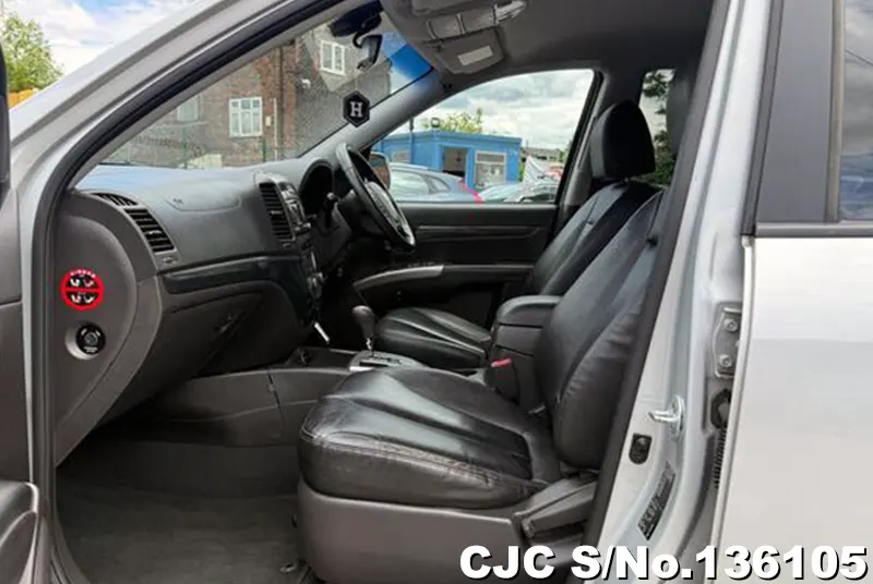 Hyundai Santa FE in Silver for Sale Image 7